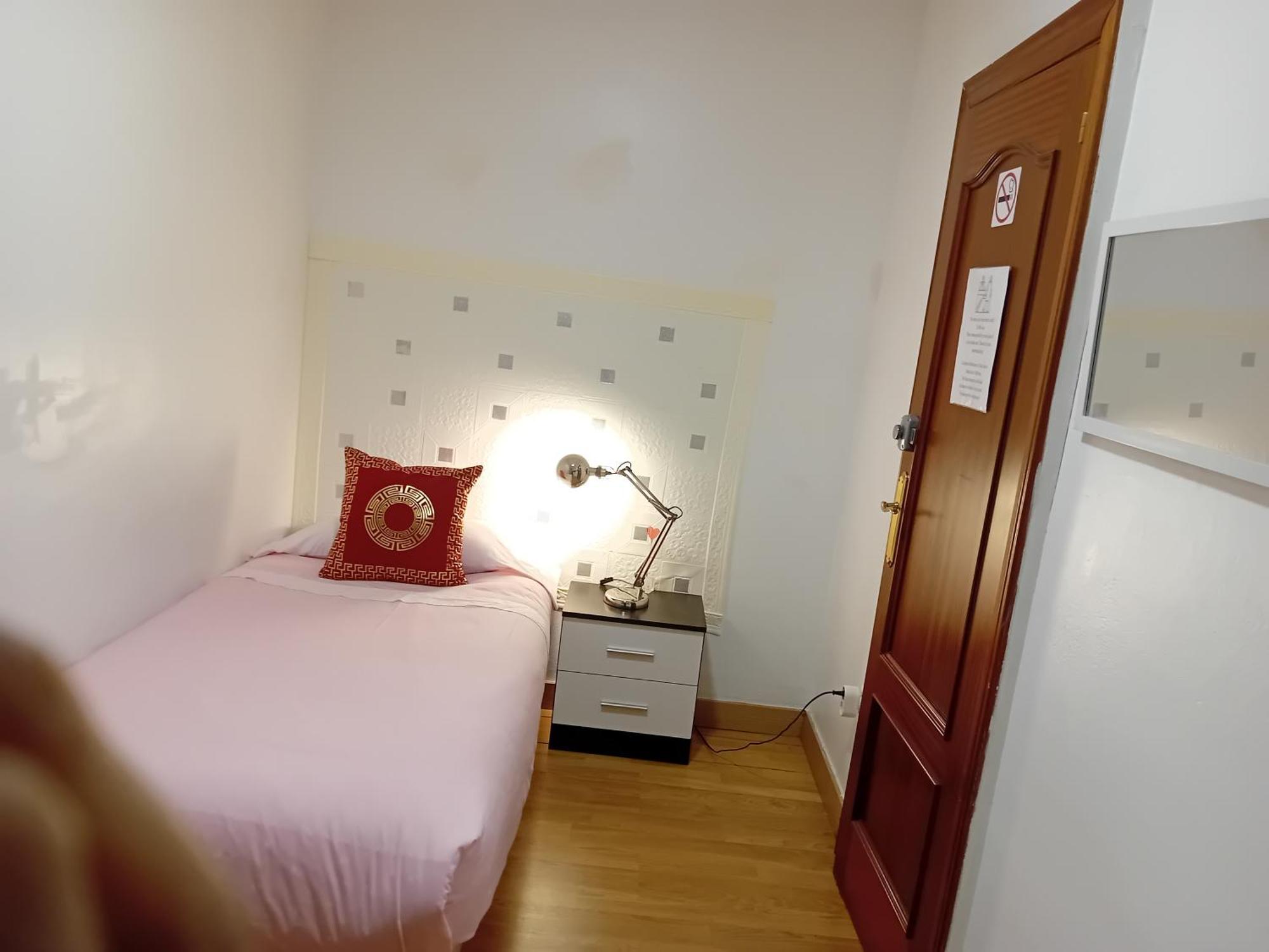 Apartamento Compartido Excelente Ubicacion El Prat de Llobregat Exterior photo